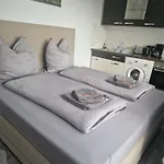 M&bluxux Lejlighed Krefeld